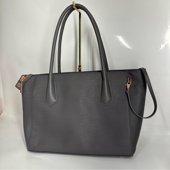 Dagne Dover Legend Tote - Picture 2 of 12